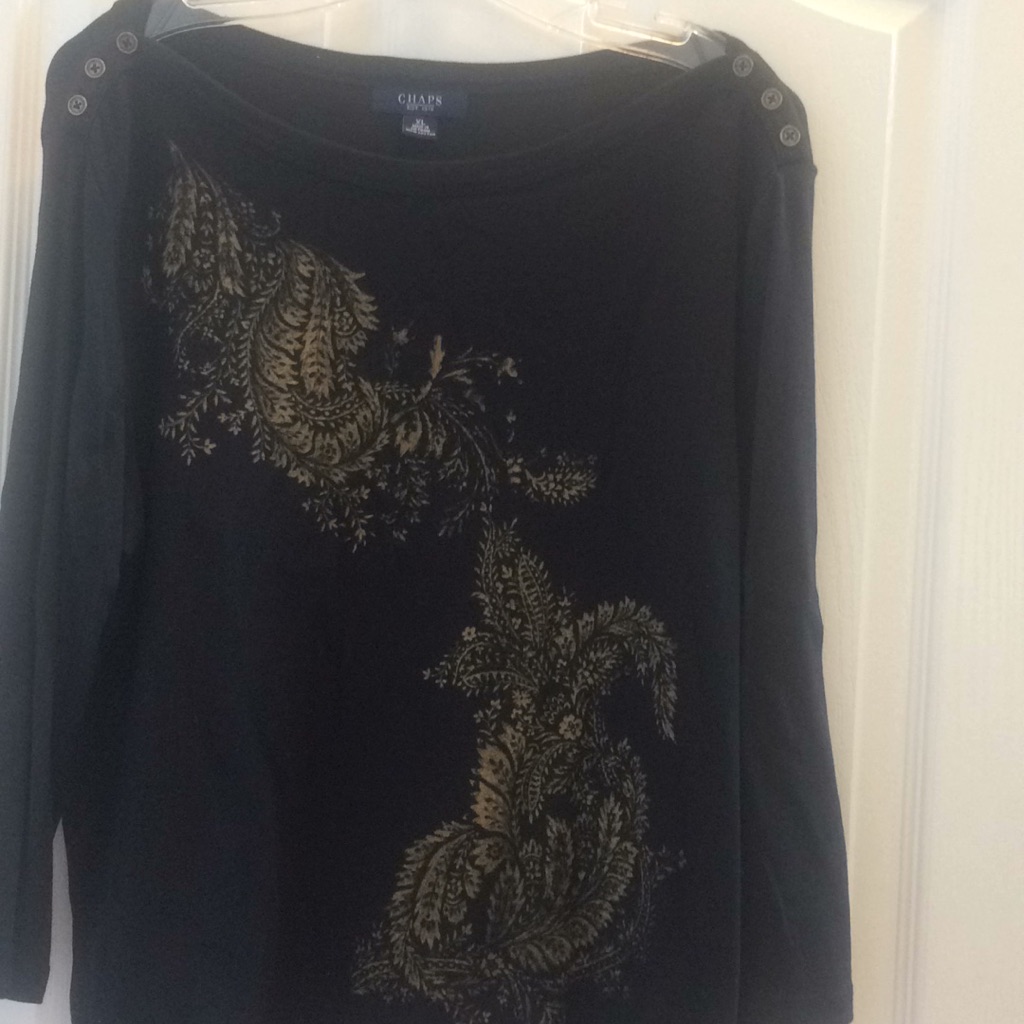 Final Markdown Decorative Chaps Tee Extra Large